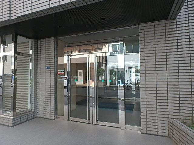 前田セントラルビルエントランス①