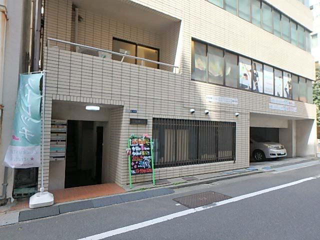 平田湊ビルエントランス①