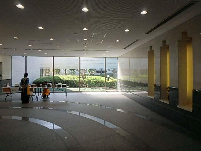 ニチレイ明石町ビルホール①