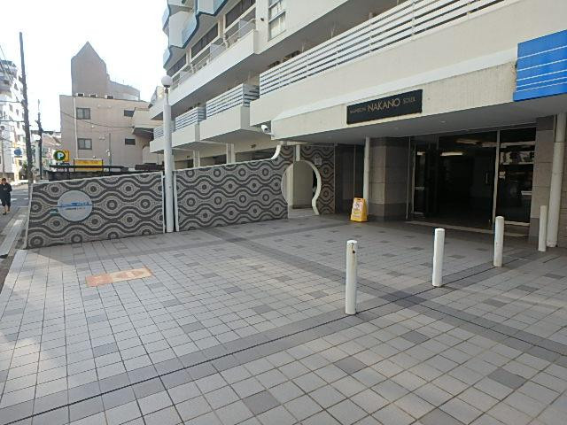 マンション中野ソレイユエントランス①
