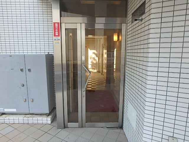 プライマリービルエントランス②
