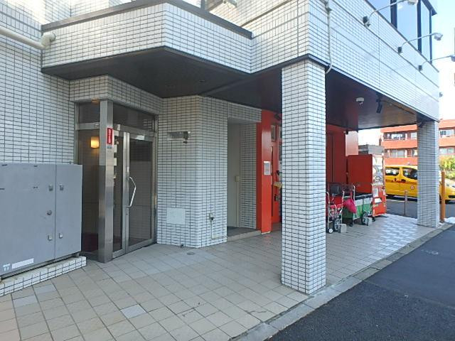 プライマリービルエントランス①