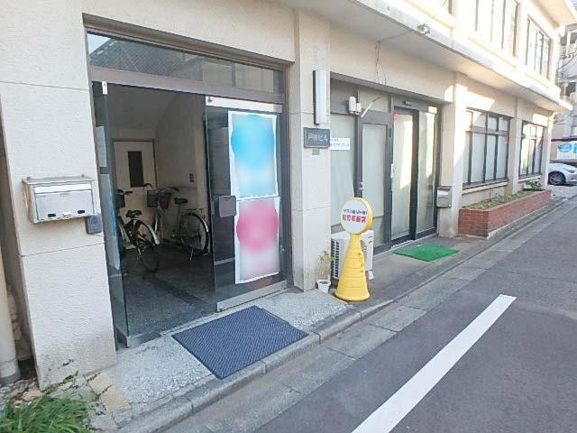 戸田ビルエントランス①