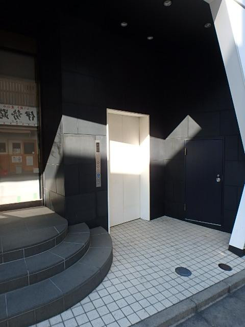 東中野ホワイトビルエントランス②