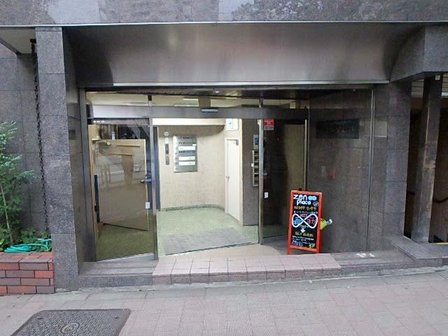 フジタビルエントランス②