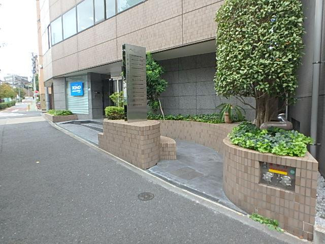ケーエムビルエントランス①
