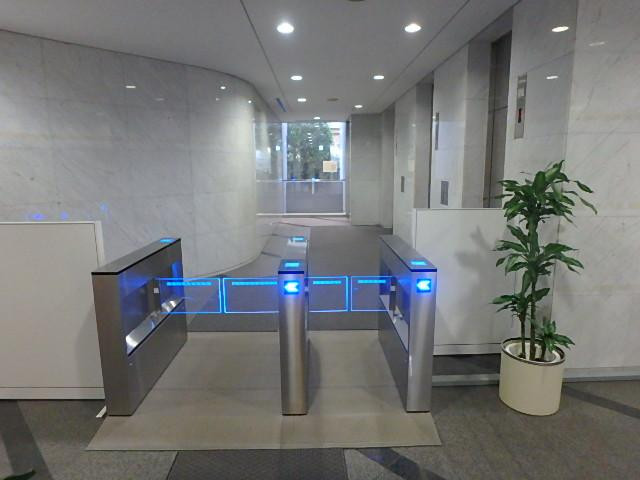 ホール③