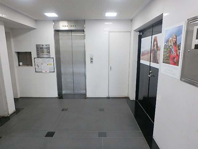 ホール①