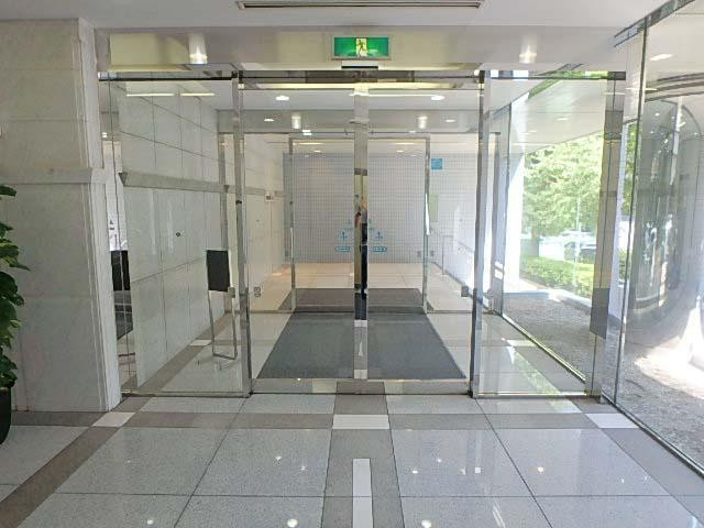 五反田フラットアイアンビルホール③