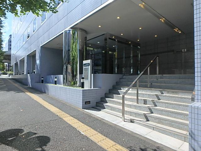 五反田フラットアイアンビルエントランス①