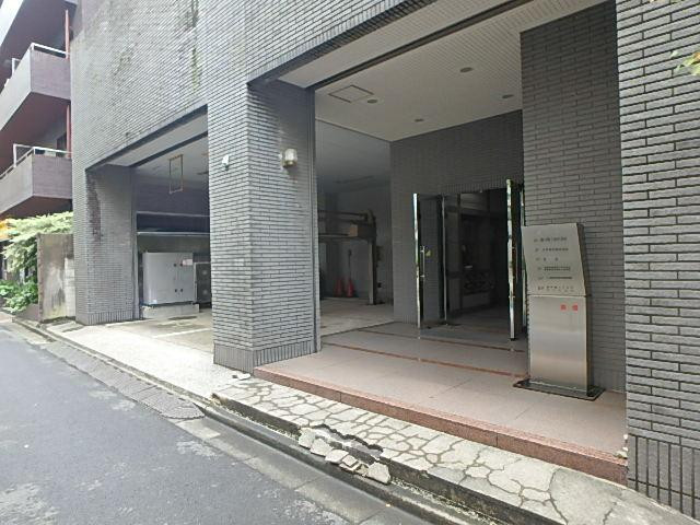 エントランス①
