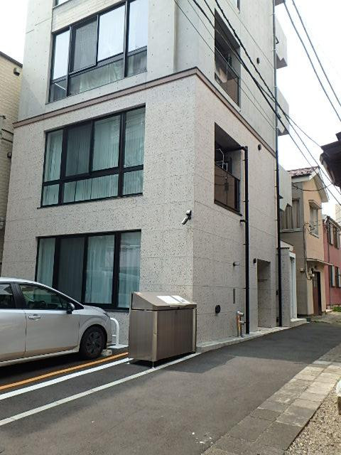エントランス①