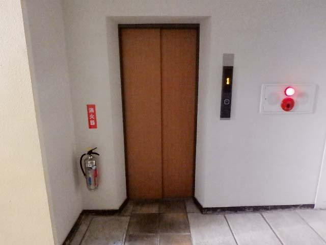 ホール②