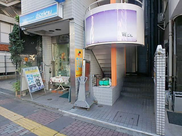 藤ビルエントランス①