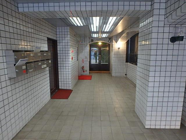 ビックナインビルホール①