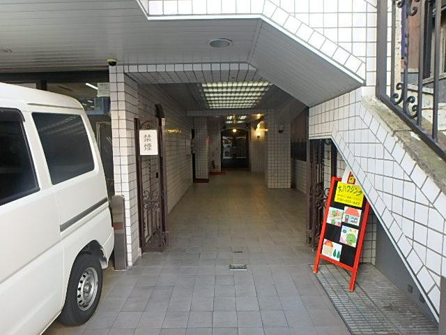 ビックナインビルエントランス②