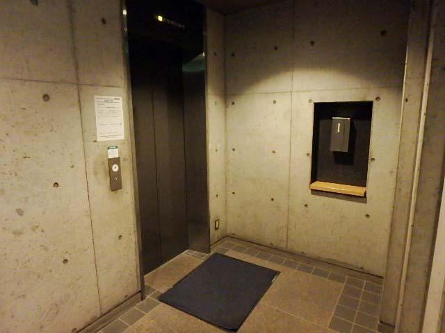 ホール②