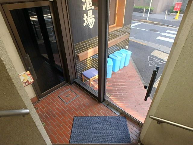 ホール③