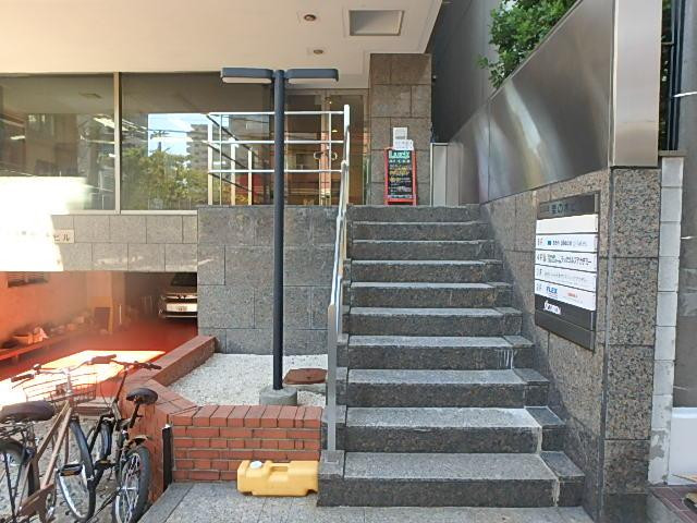 五反田栗の木ビルエントランス②