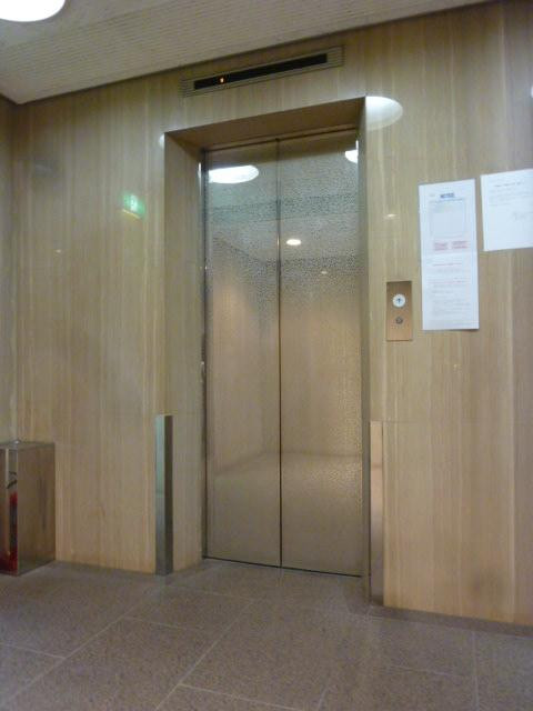 エントランス②