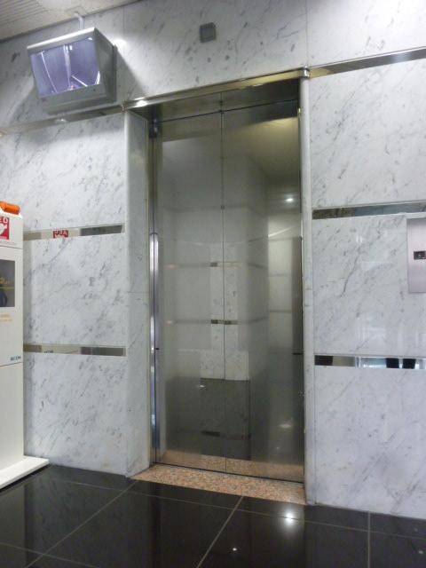 Ｏｒｉｅｎｔ　Ｂｌｄ　Ｎｏ．１４０　ＯＩトレーディングビルエントランス②