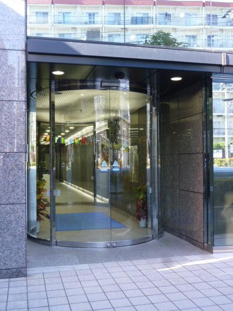 トーヨービルエントランス①
