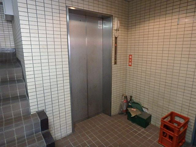 ホール②