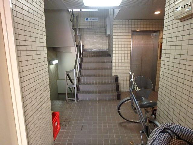 ホール①