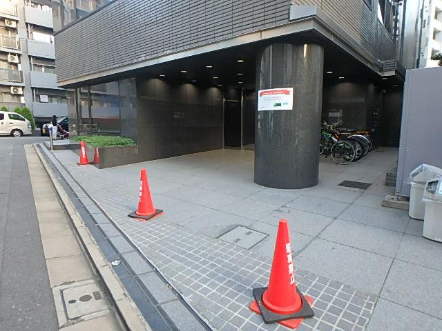ＴＫＢ御殿山ビルエントランス①