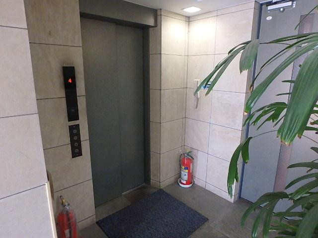 ホール②