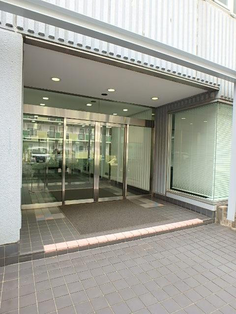 泉北品川ビルエントランス②