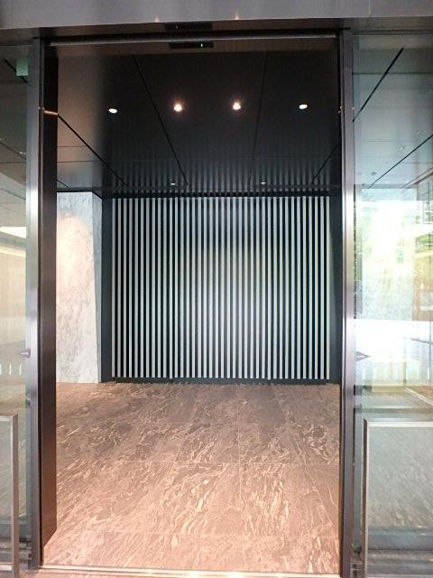 ホール⑥