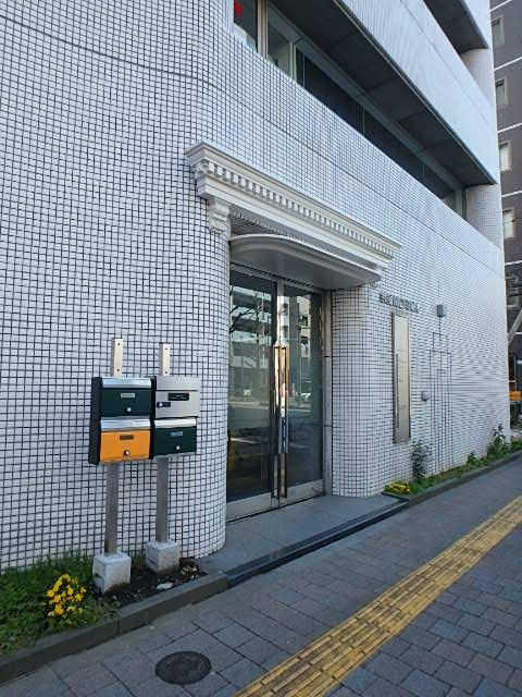 エントランス①