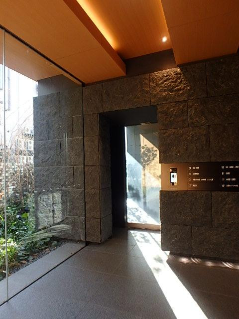 ホール③