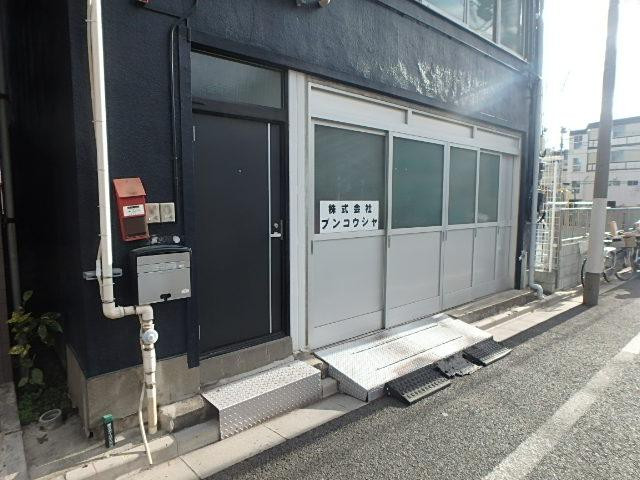エントランス①