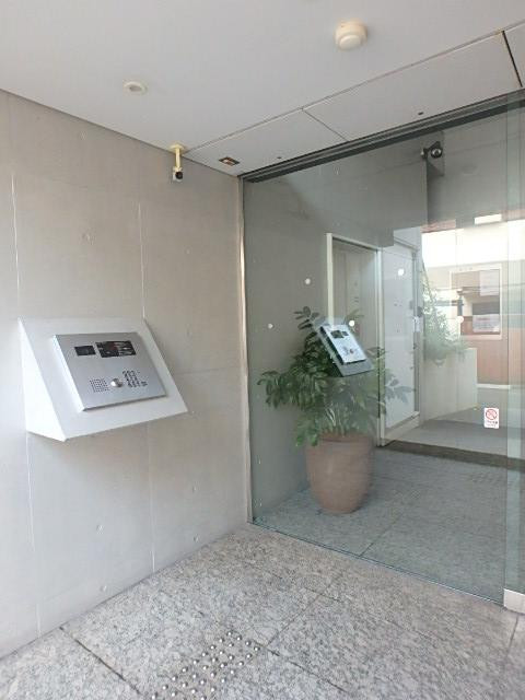 百番館エントランス④