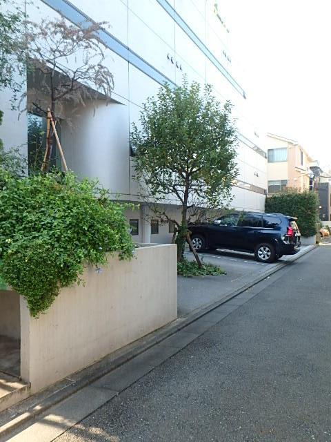 百番館外観③