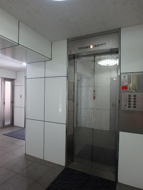 ホール③