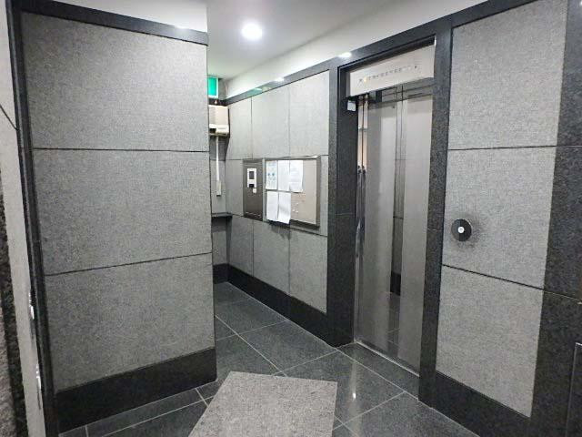 ホール②