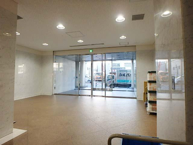 ホール③