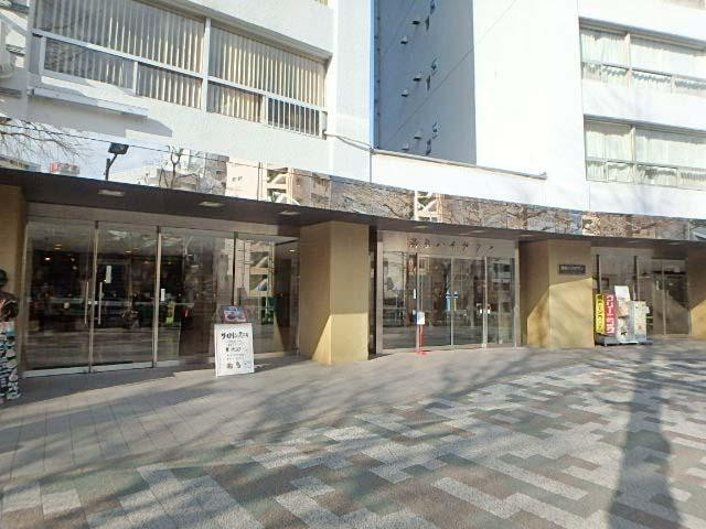 湯島ハイタウンＡ棟エントランス①