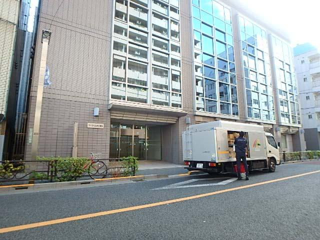 湯島ファーストジェネシスビルエントランス①