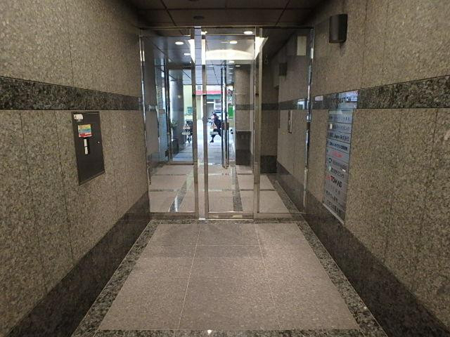 白山麻の実ビルホール③