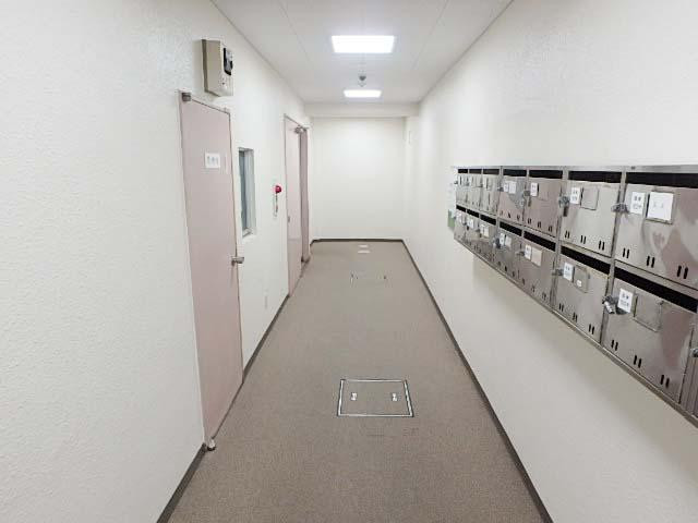 白山コーポラス西棟ホール①