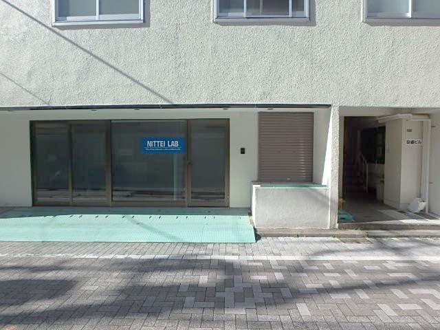 日逓ビルエントランス③