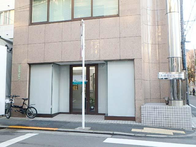大成堂ビルエントランス①