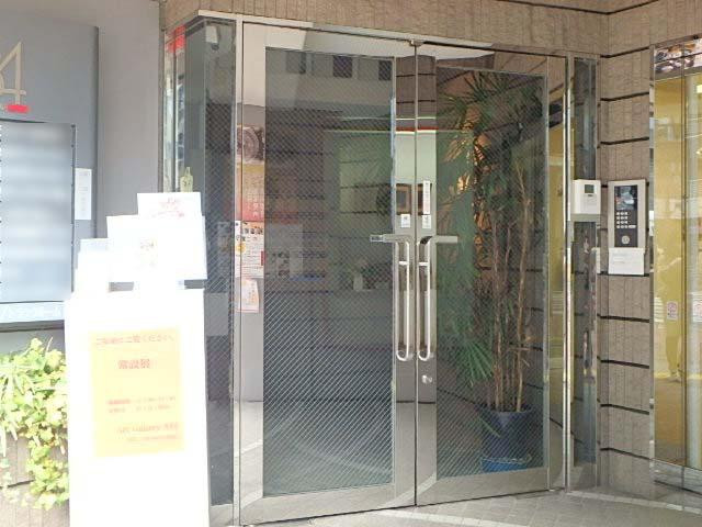 ヒルズ８８４お茶の水ビルエントランス②