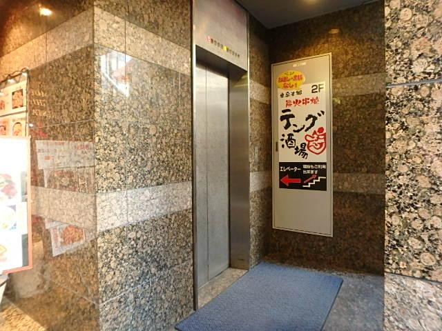 ホール①