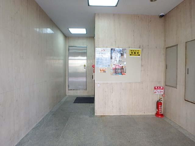 ホール①