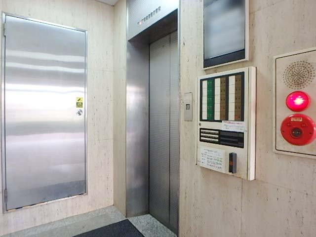ホール②